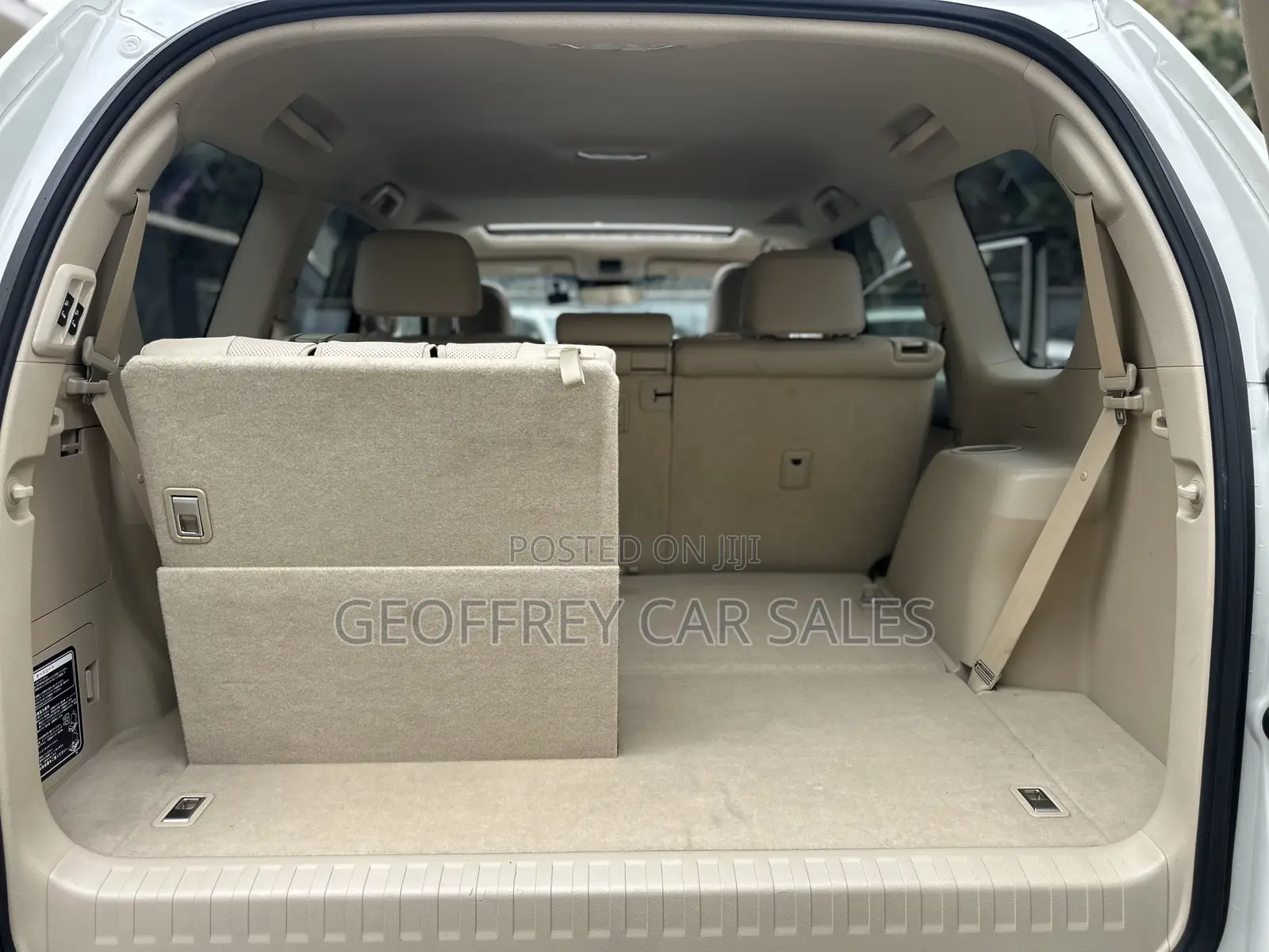 Toyota Land Cruiser Prado 2.8 2022 White