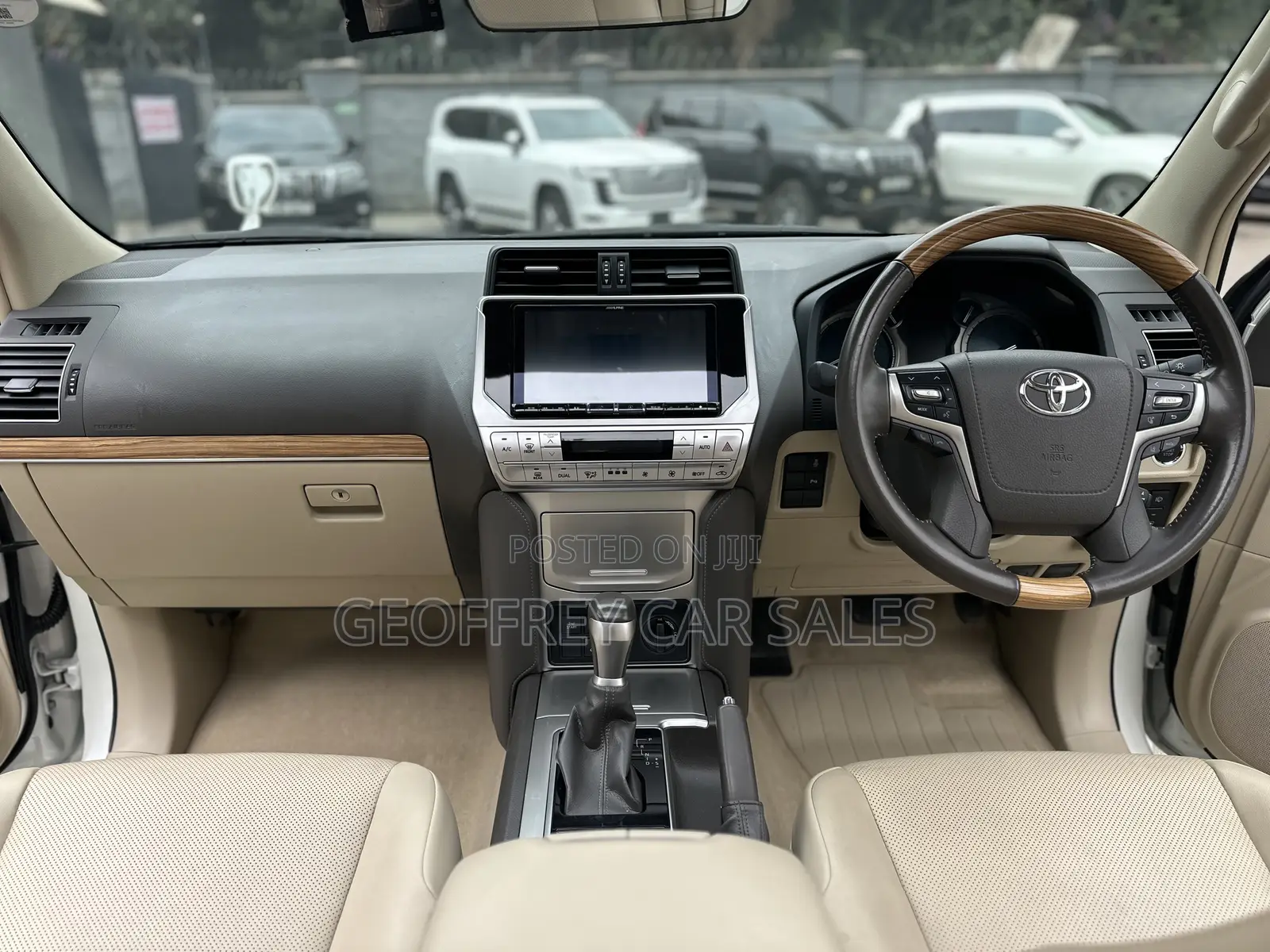 Toyota Land Cruiser Prado 2.8 2022 White