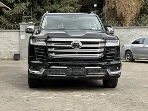 Toyota Land Cruiser Prado 2023 Black