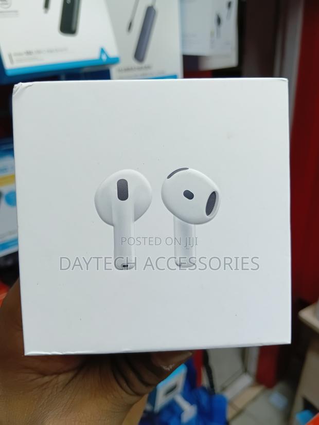 Apple AirPods 4 (Active Noise Cancellation) - main view
