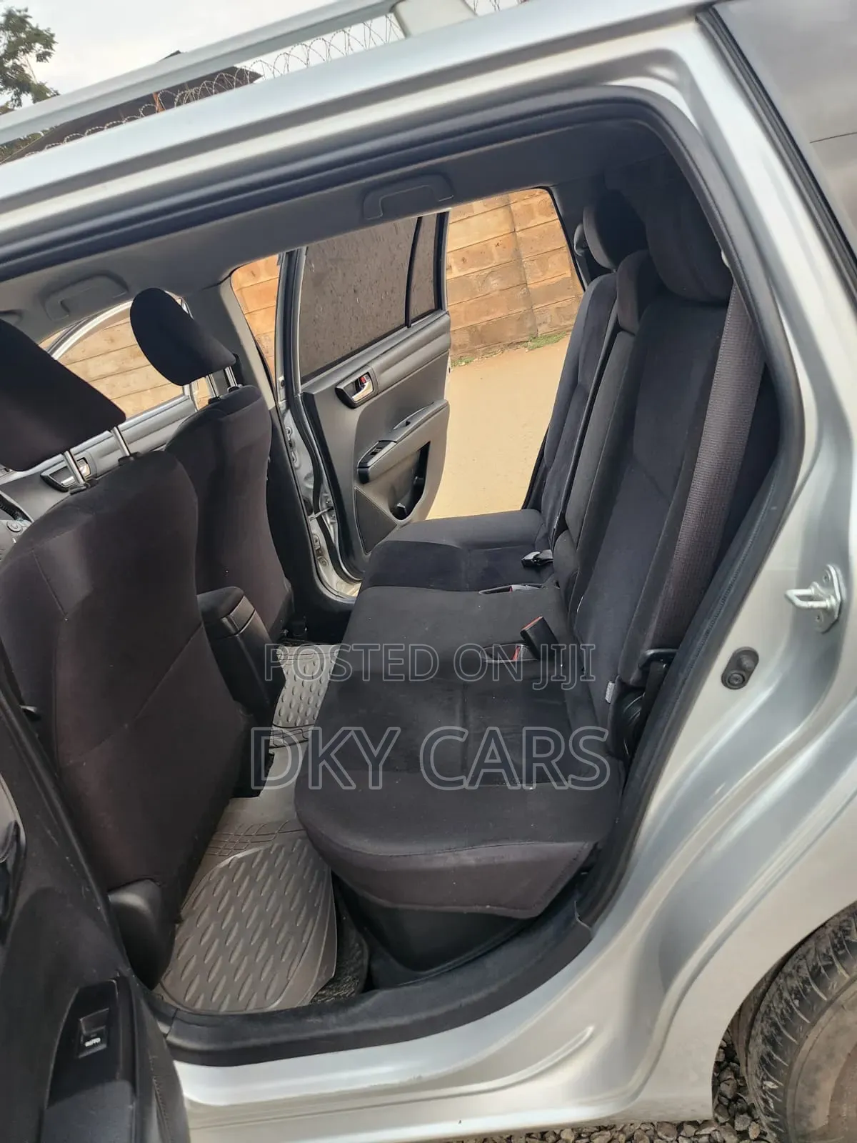 Toyota Corolla Fielder 2017