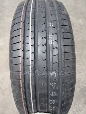 225/55r18 Yokohama -Advan
