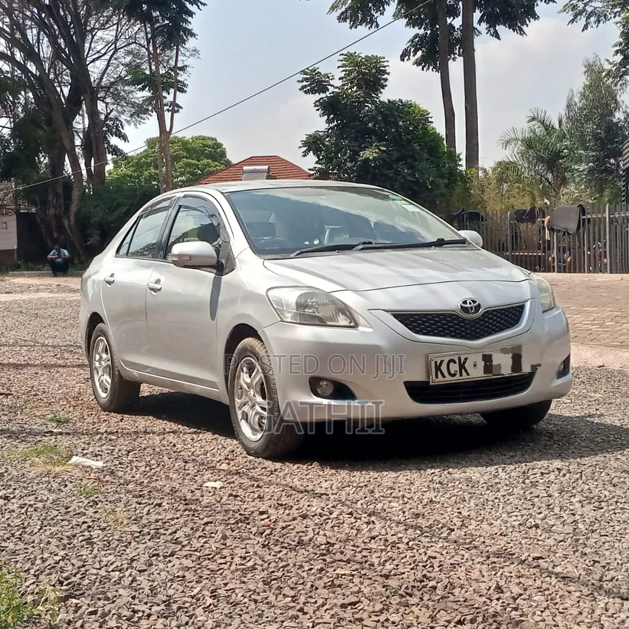 Toyota Belta 2009 Silver