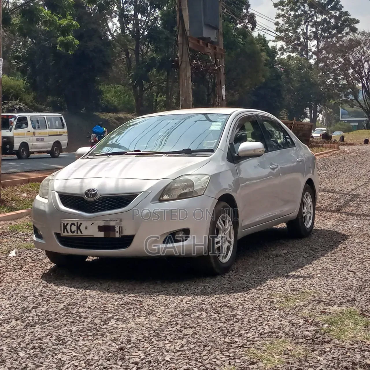 Toyota Belta 2009 Silver