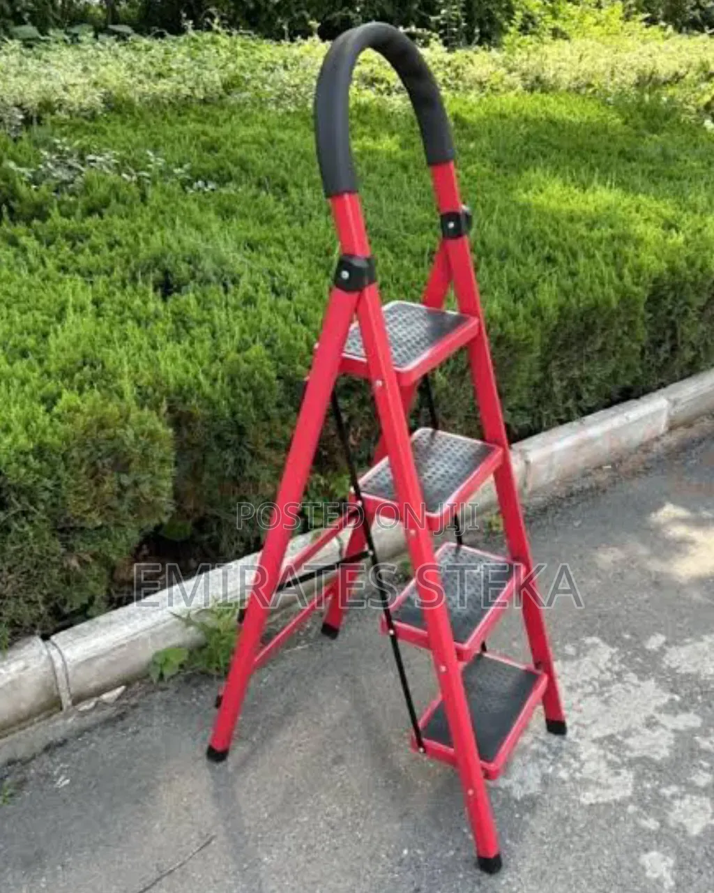 Kroma 4 Red Aluminium Ladder