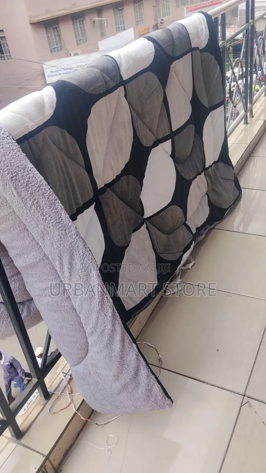 Quality Woolen Duvet Soft and Cozy-5 by 6, 6 by 6