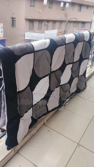 Quality Woolen Duvet Soft and Cozy-5 by 6, 6 by 6