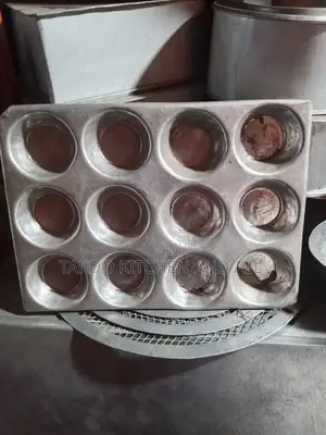 Backing Tray for Queen Cake