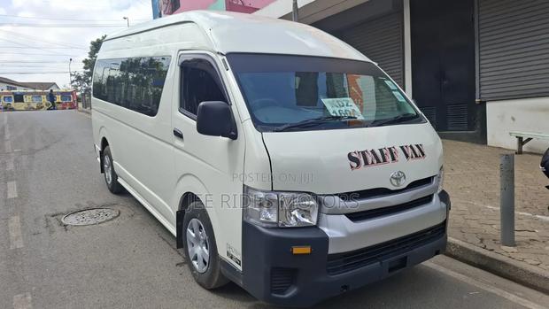 Toyota HiAce 2025 White - thumbnail 11