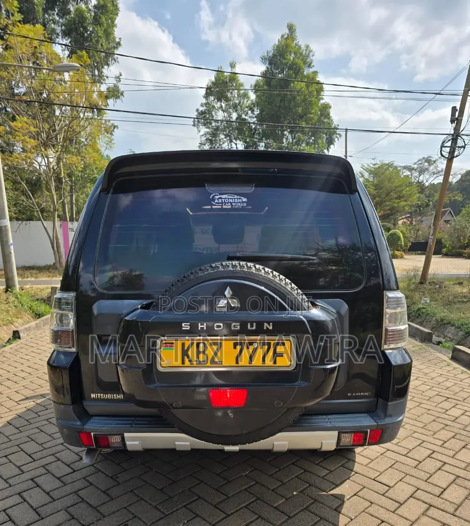 Mitsubishi Pajero 2008 Black