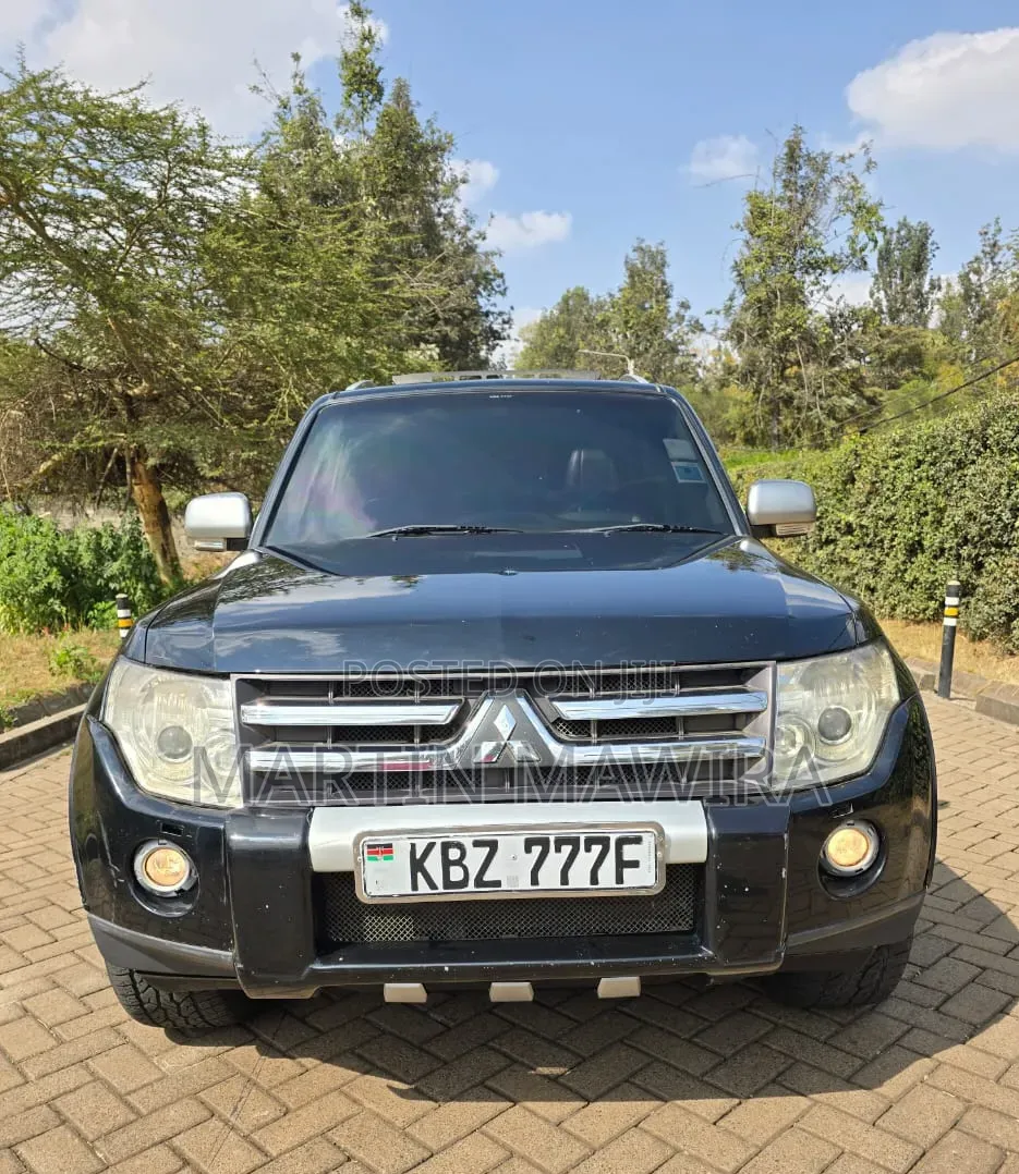 Mitsubishi Pajero 2008 Black