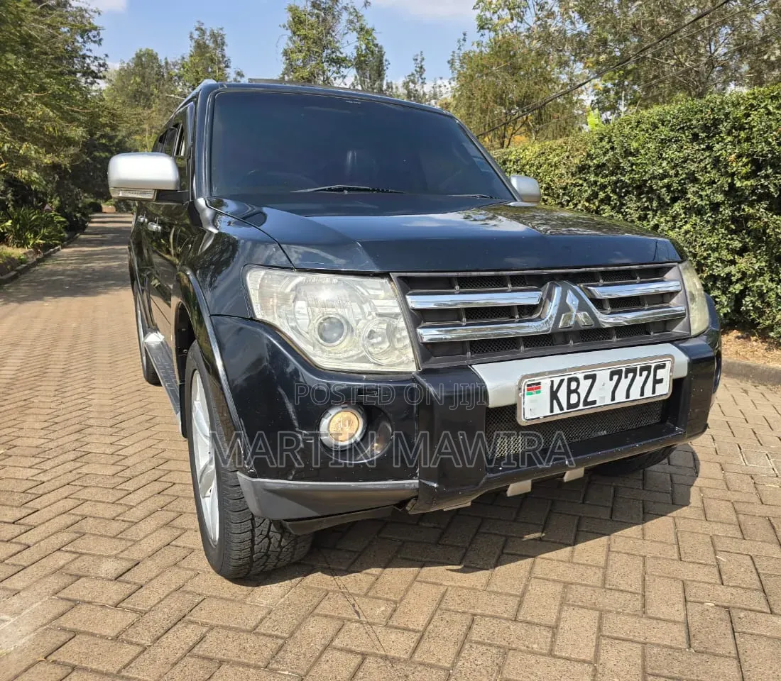 Mitsubishi Pajero 2008 Black