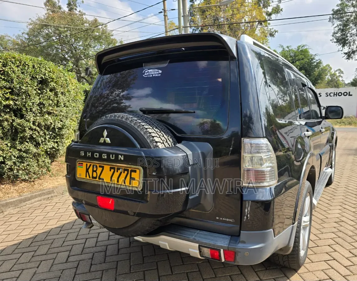 Mitsubishi Pajero 2008 Black