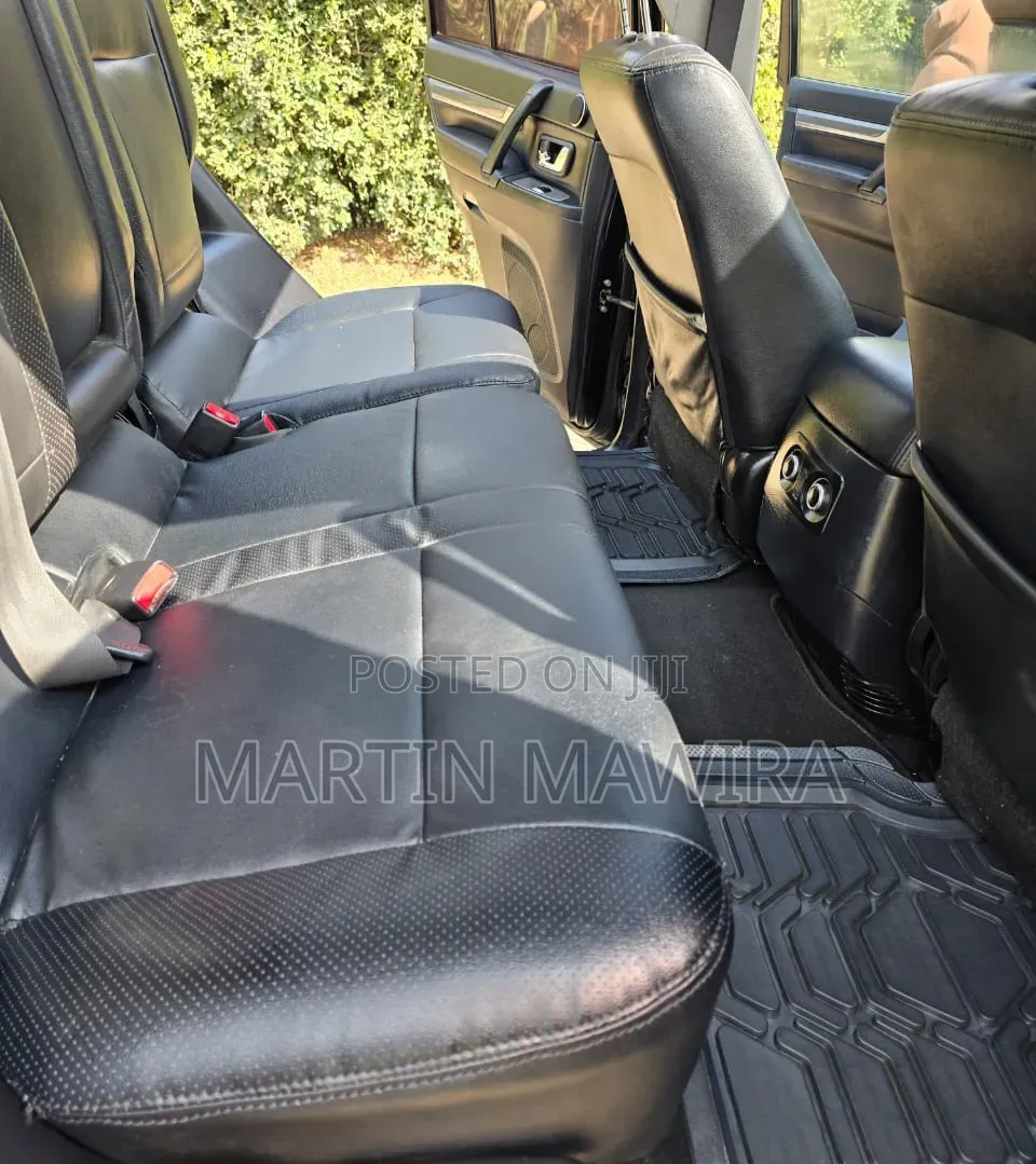 Mitsubishi Pajero 2008 Black