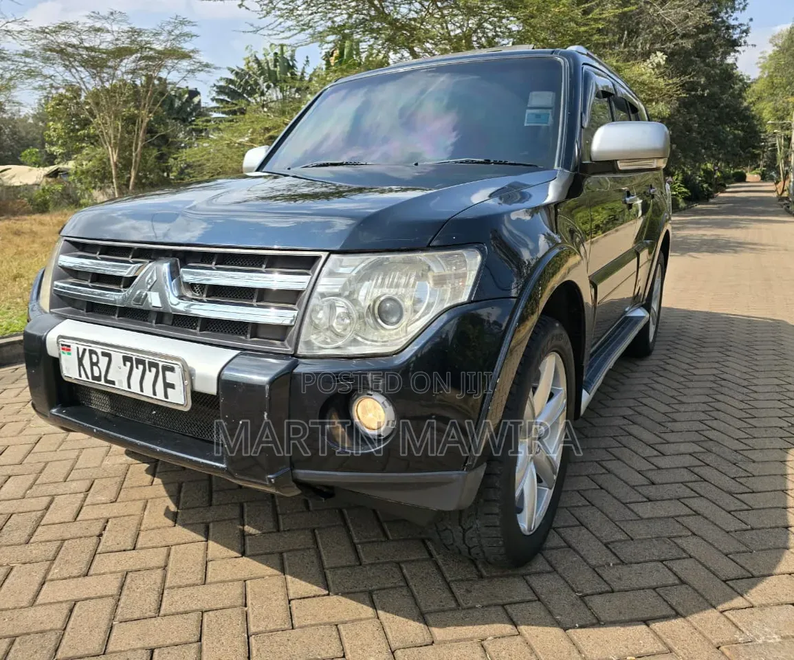 Mitsubishi Pajero 2008 Black