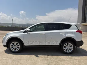 Toyota RAV4 2014 White