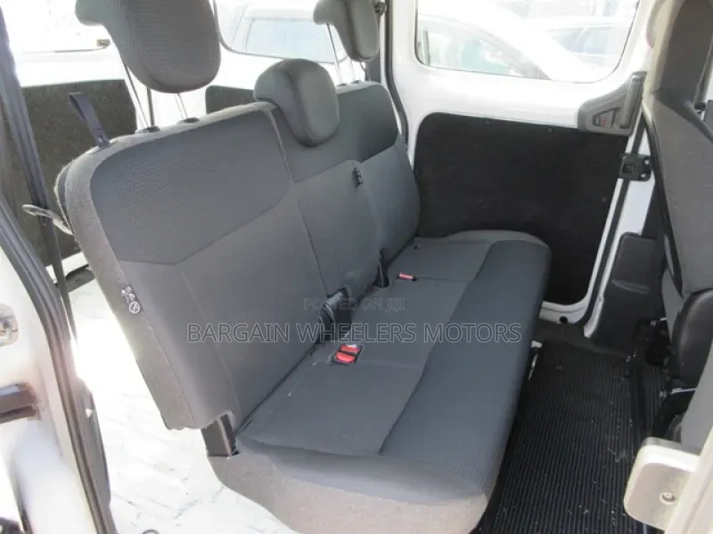 Nissan NP200 2019 White