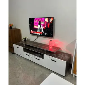 Modern 6FT Entertainment Unit – Sleek TV Stand