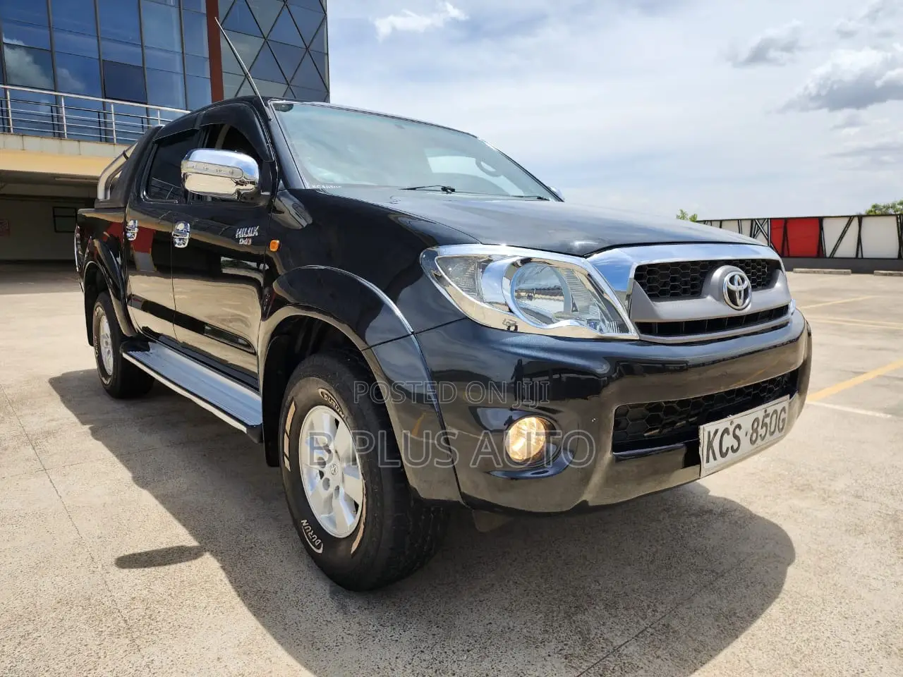 Toyota Hilux 2012 Black