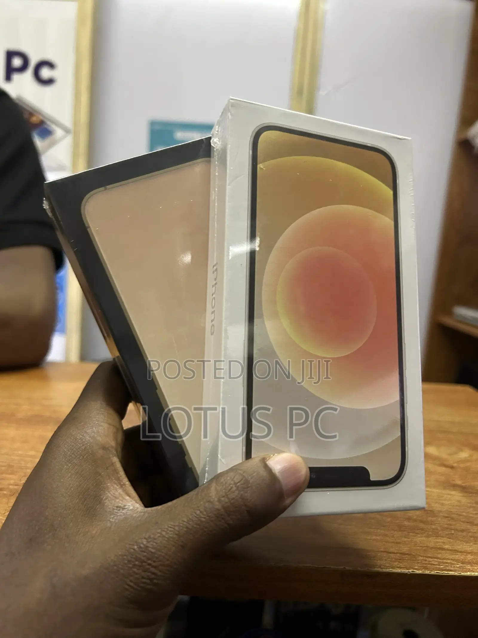 New Apple iPhone 11 Pro 256 GB Gold