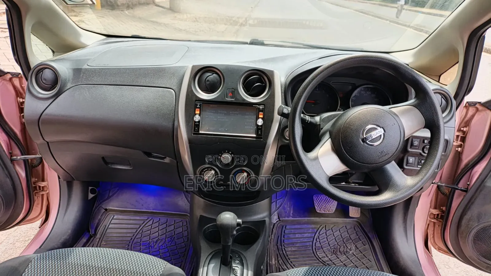 Nissan Note 2014 Pink