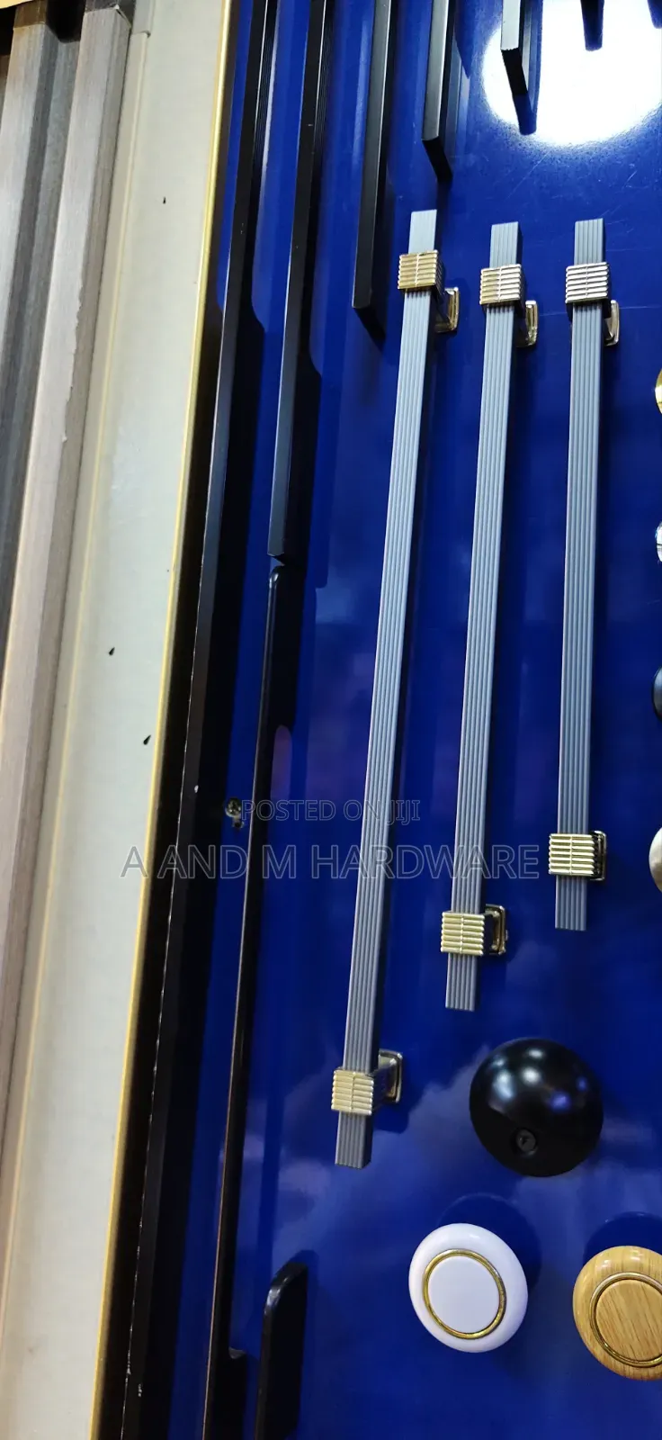 Kitchen Cabinets and Wardrobes Handles
