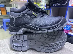 Light Bearer Safety Shoes