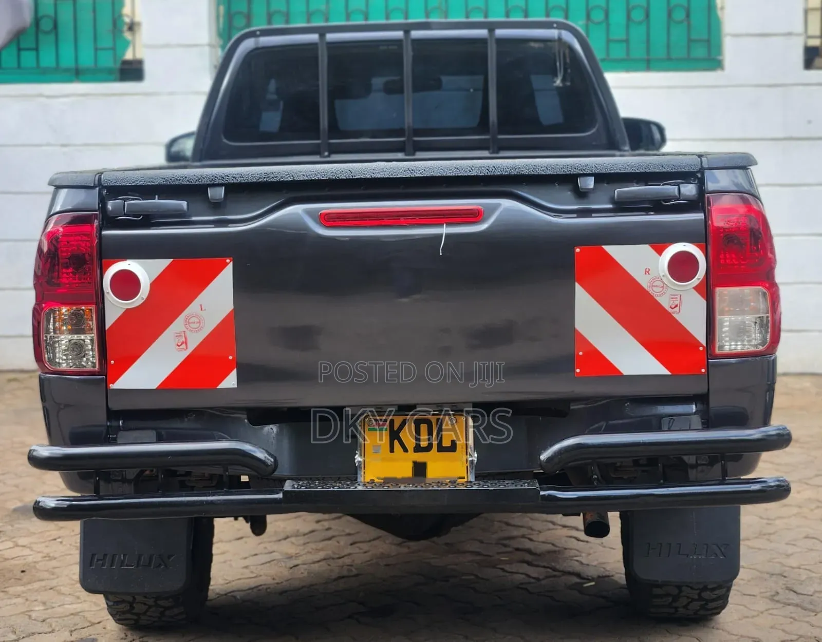Toyota Hilux 2016 Gray