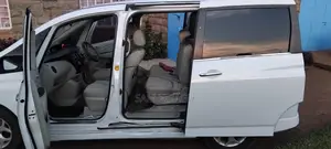 8 Spacious Seater Van for Hire, 4000 Per Day in Nbi and 5000 Outside