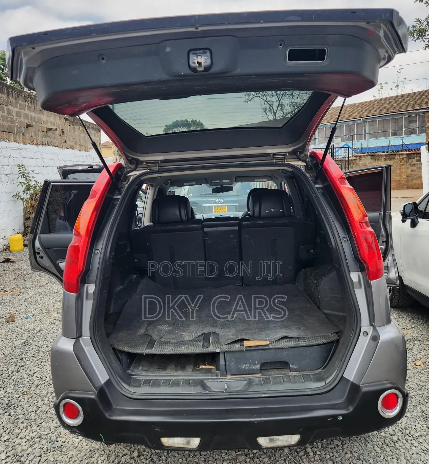 Nissan X-Trail 2012 Silver