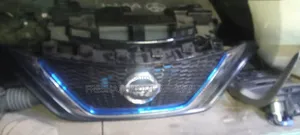 Nissan Note 2018 Grill