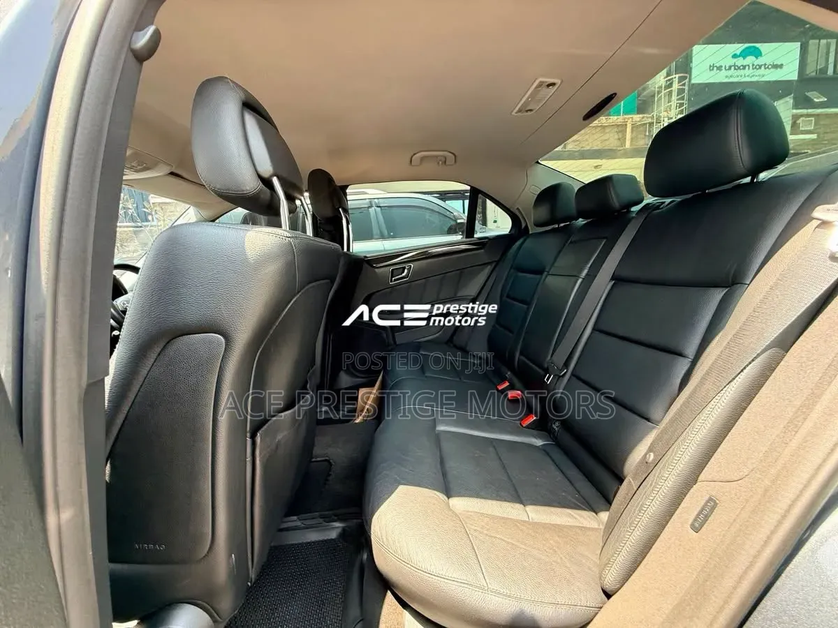 Mercedes-Benz E300 2009 Gray