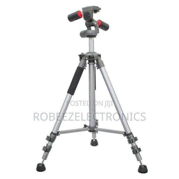 Weifeng WF-6307A Camera Tripod Stand With 3-Way Video Fluid Head
