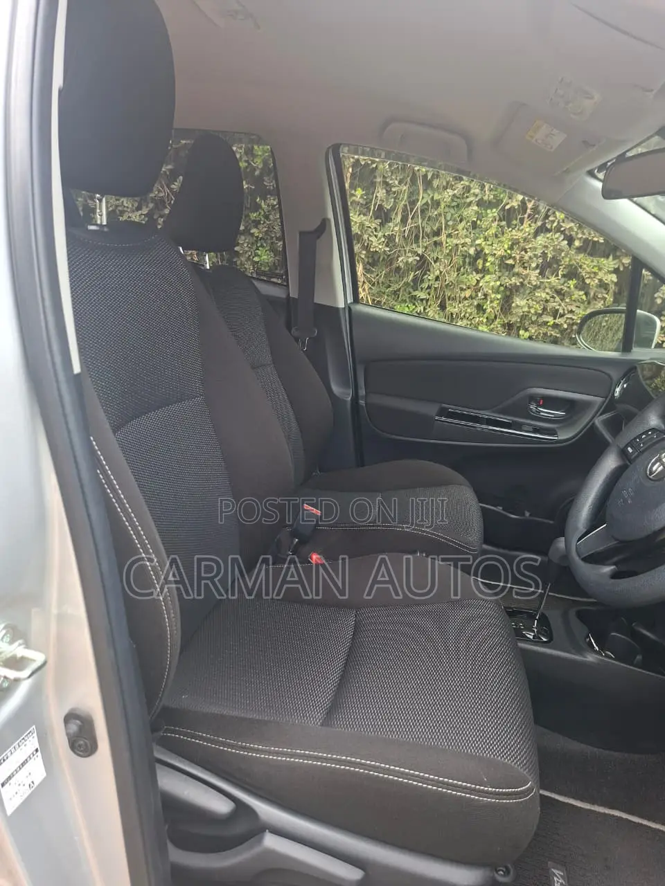 Toyota Vitz 1.5 FWD 5dr 2019 Silver