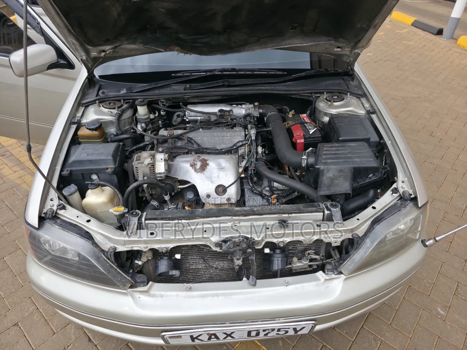 Toyota Vista 2000 Silver