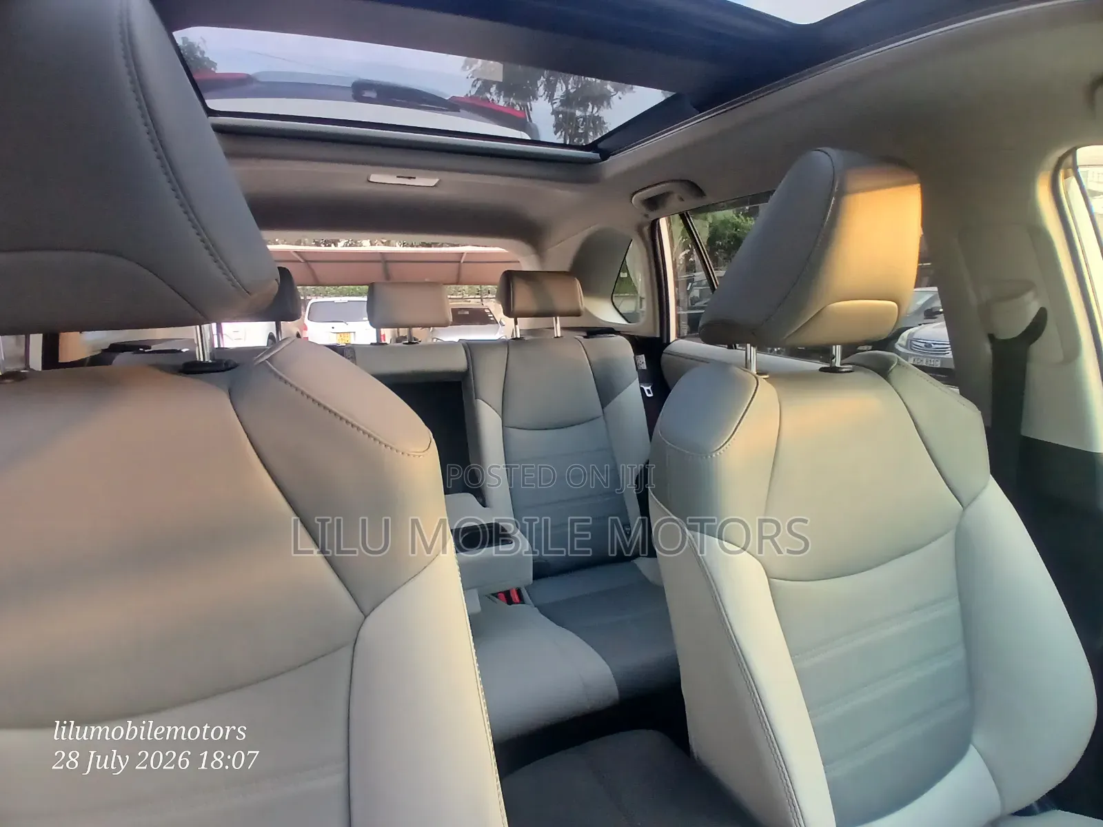 Toyota RAV4 2020 White