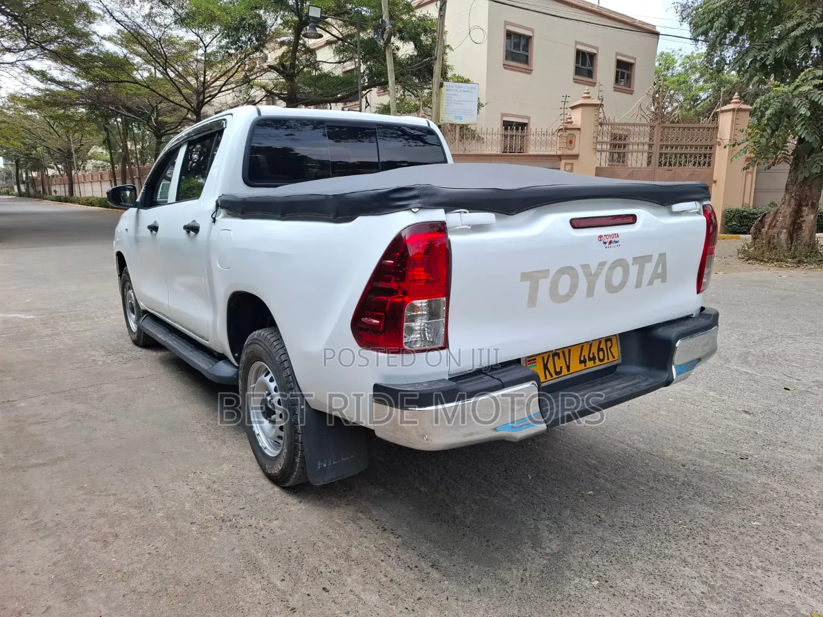 Toyota Hilux Revo Double Cab Deisel 2.4 AWD 2019 White