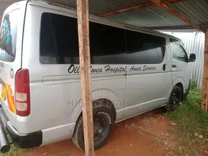 Toyota HiAce 2007 Silver