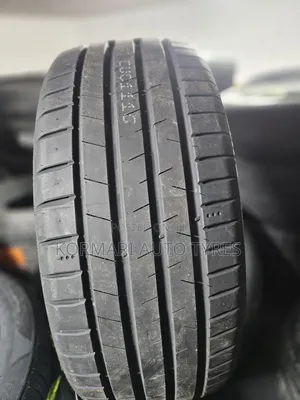 235/40r19 Dovroad Tyre