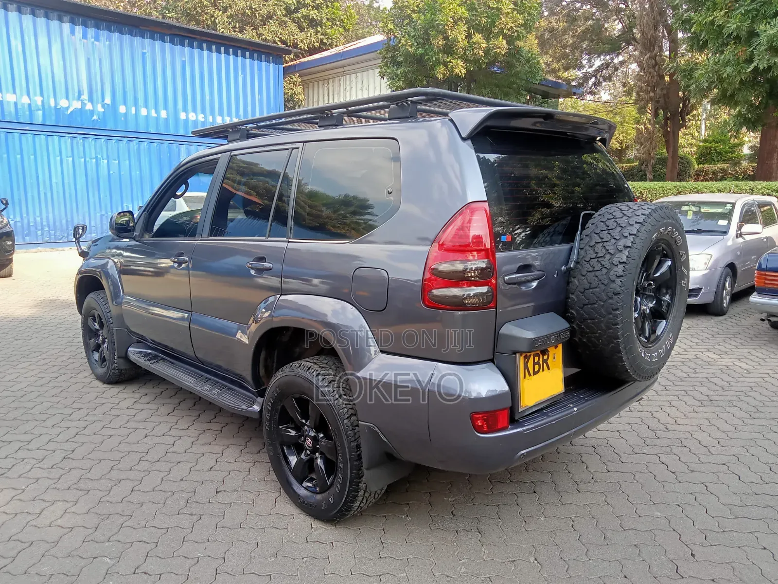 Toyota Land Cruiser Prado 2005 Gray