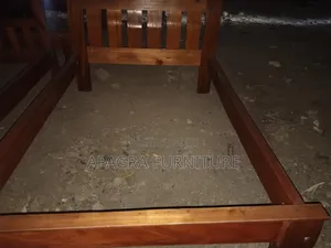 4 by 6 Mohagany Bed