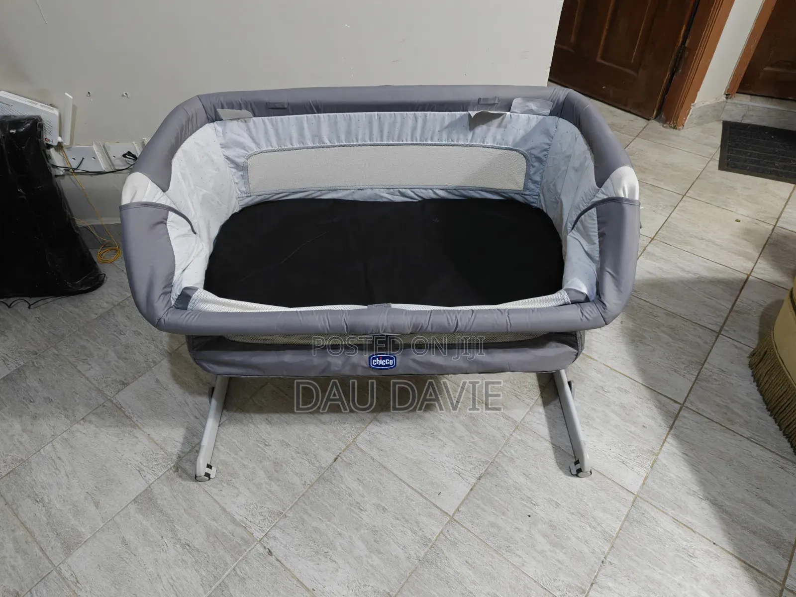 Chicco Next2Me Bedside Crib Co-Sleeper