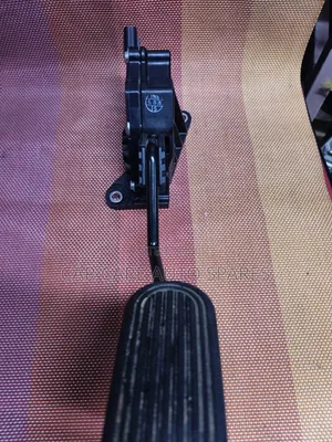 Accelerator Pedal Sensor Toyota 0K010