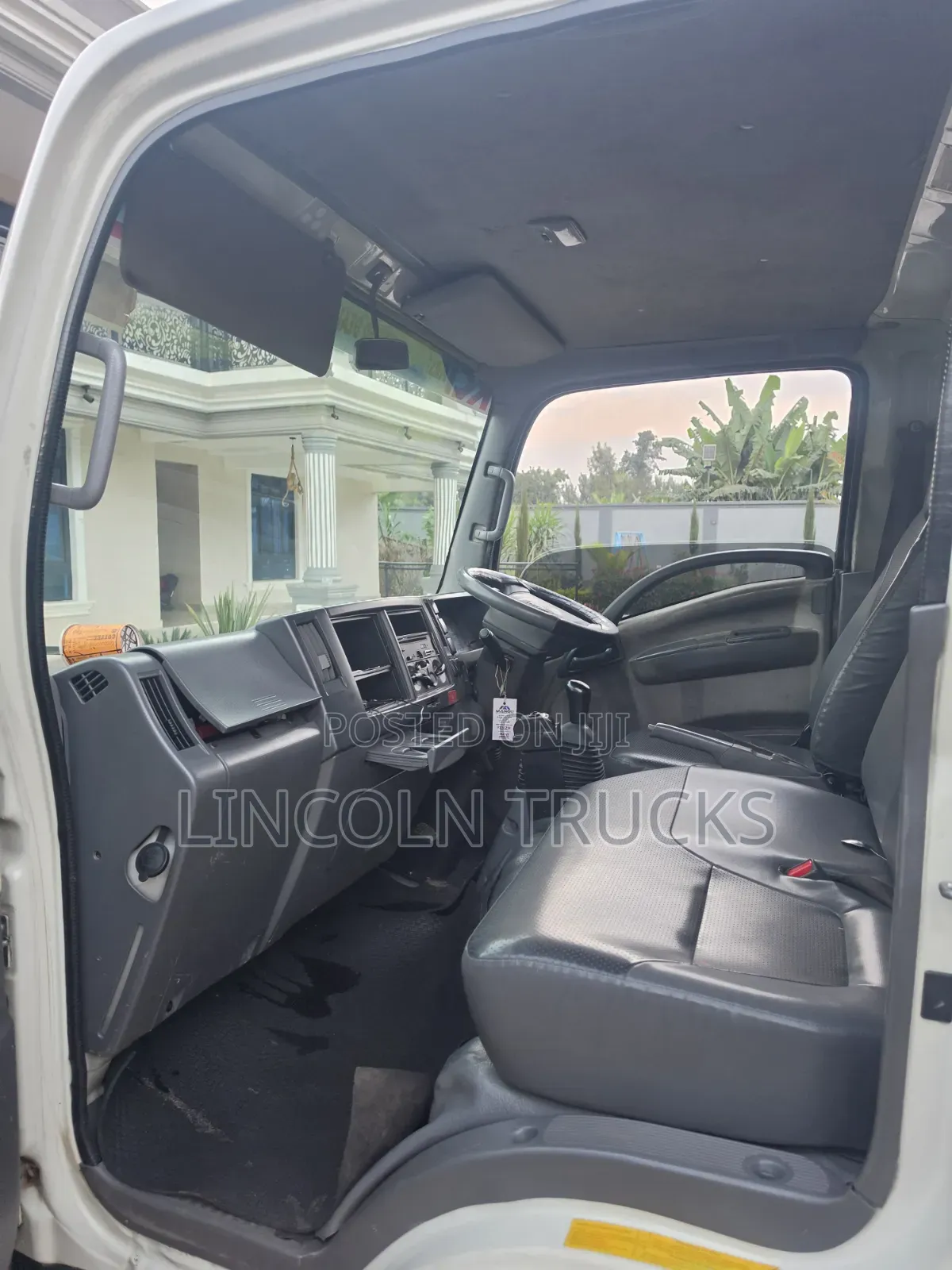 Isuzu NMR 