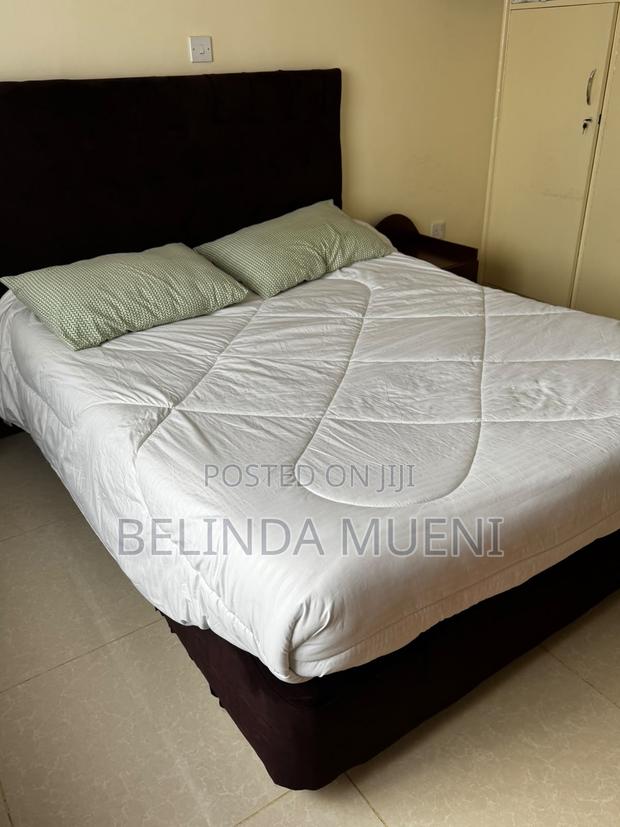 A Queen Size Bed Plus Matteress - thumbnail 2
