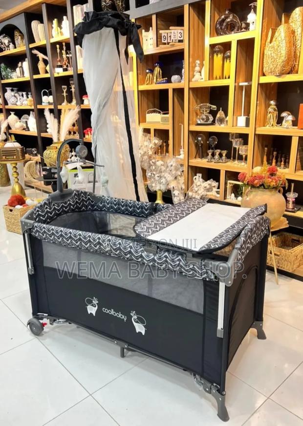 Foldable/Portable Baby Co-Sleeper/Playpen With Rocking System - thumbnail 4
