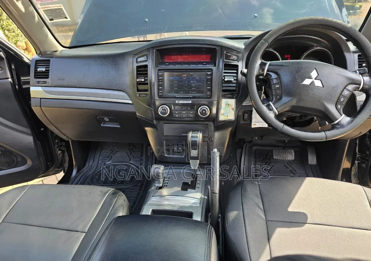 Subaru Outback 2015 Black