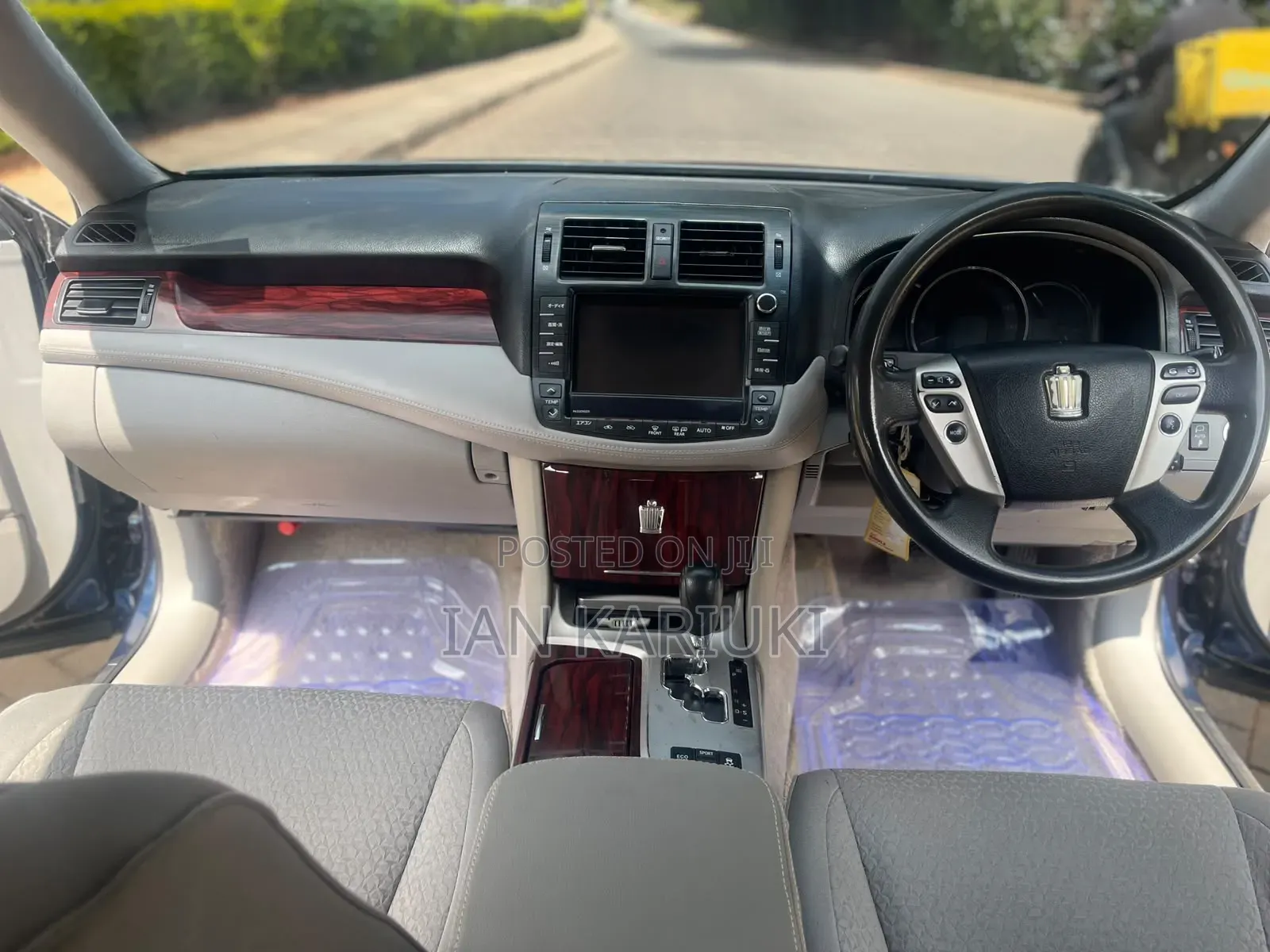 Toyota Crown 2012 Blue