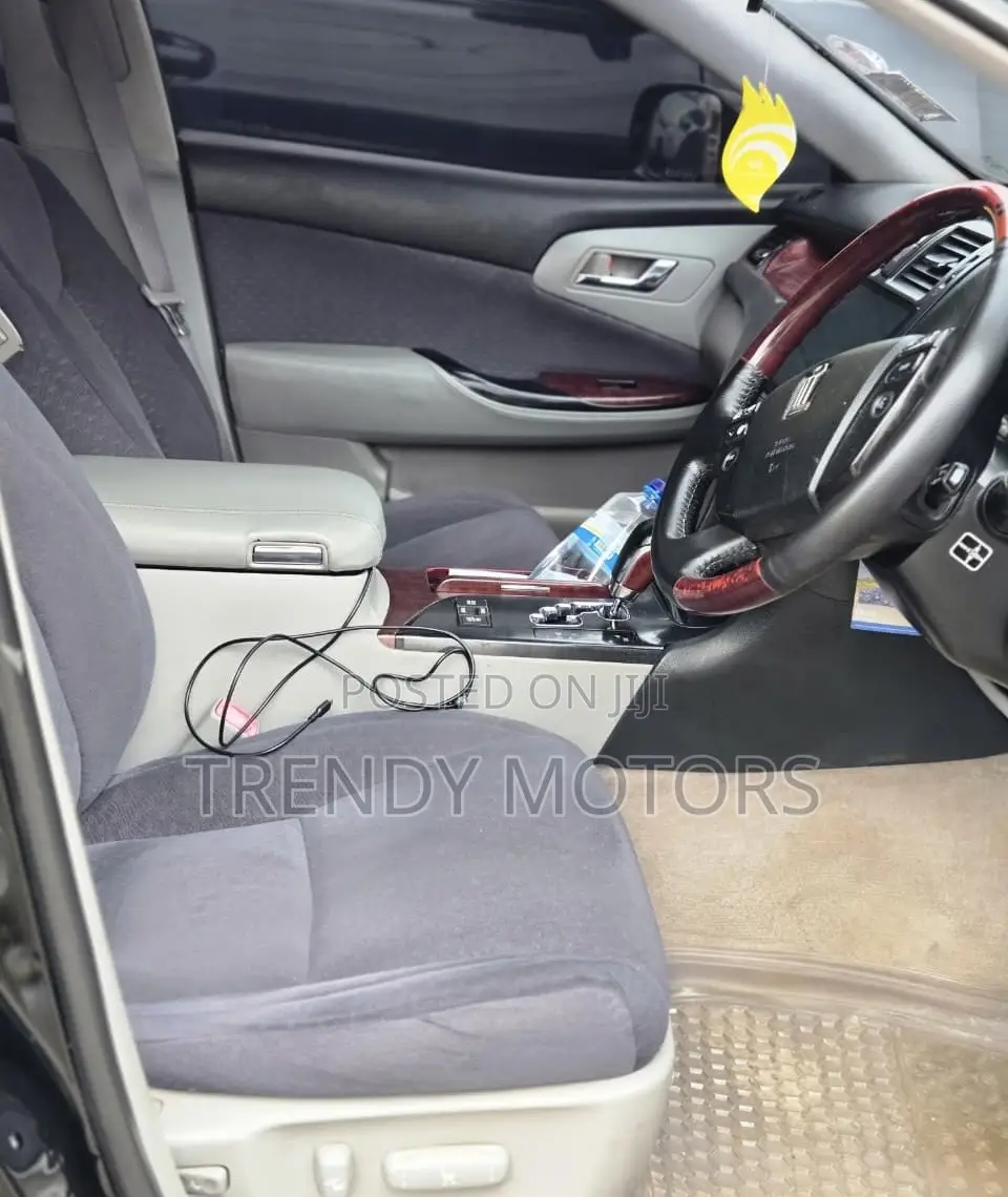 Toyota Crown 2008 Black