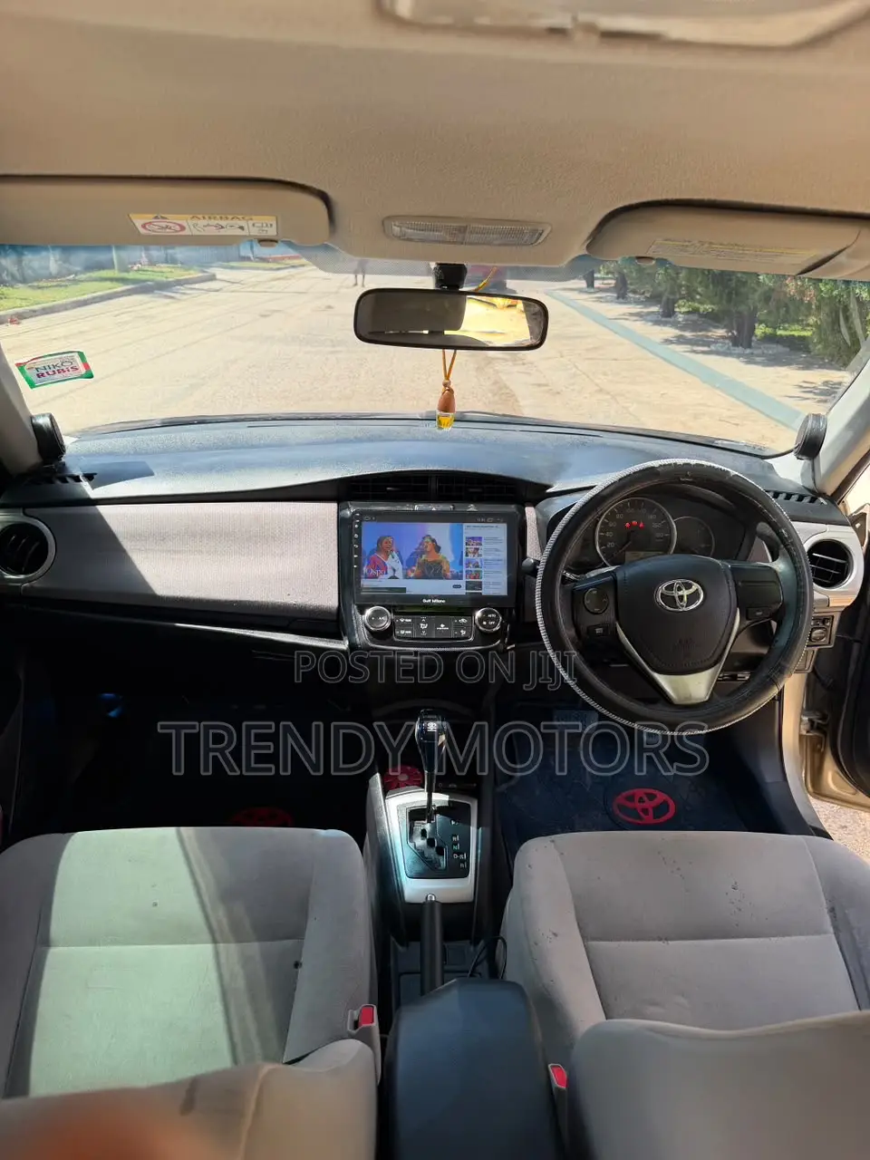 Toyota Axio 2011 Gold